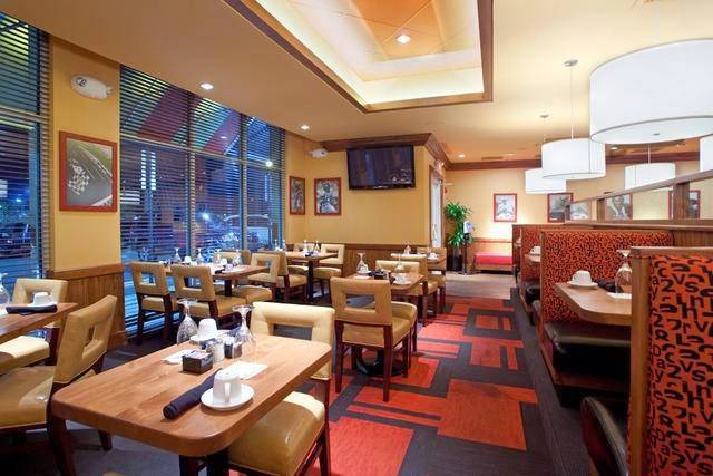 Capital City Bar & Grill | restaurant | 110 McSwain Dr, West Columbia, SC 29169, USA | 8033914002 OR +1 803-391-4002