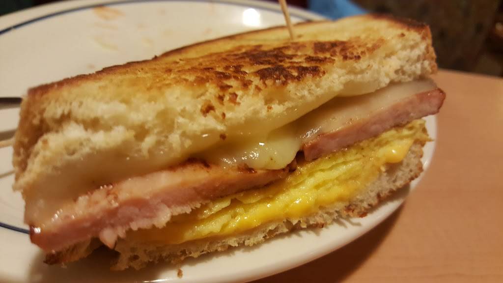 IHOP | restaurant | 2825 University Ave, Madison, WI 53705, USA | 6082364200 OR +1 608-236-4200