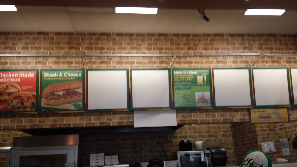 Subway Restaurants | restaurant | 511 N Mc Clurg Ct, Chicago, IL 60611, USA | 3126442811 OR +1 312-644-2811