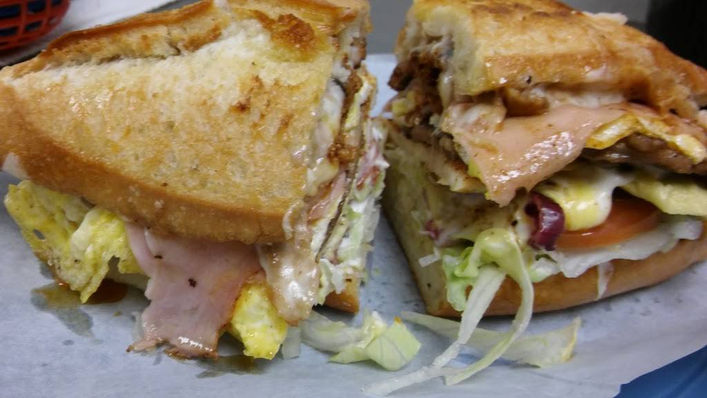 El Alazan Mexican Restaurant | restaurant | 3561 English Ave, Indianapolis, IN 46201, USA | 3179640526 OR +1 317-964-0526