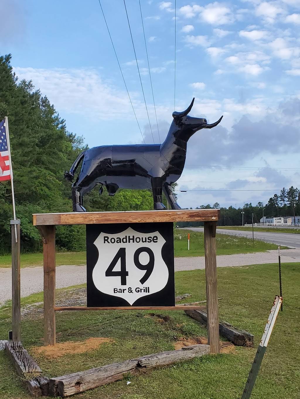 Roys Roadhouse Bar | restaurant | 22510 US 49, Saucier, MS 39574, USA | 2288321851 OR +1 228-832-1851