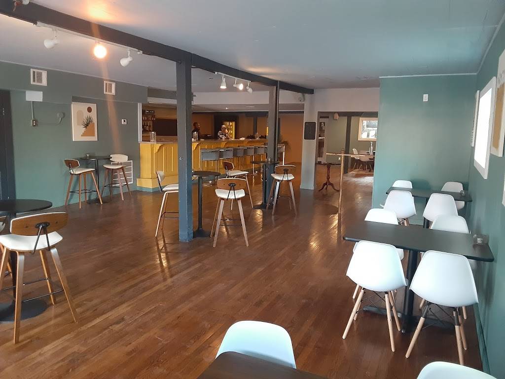 The Post: Beer and Wine Garden | restaurant | 6417 N Main St, Houston, TX 77009, USA | 7134893723 OR +1 713-489-3723