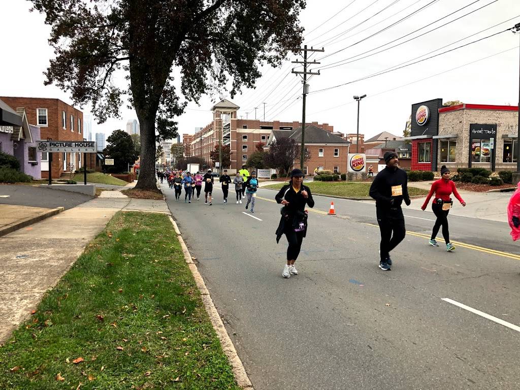 Burger King | restaurant | 1525 E 4th St, Charlotte, NC 28204, USA | 7043344480 OR +1 704-334-4480