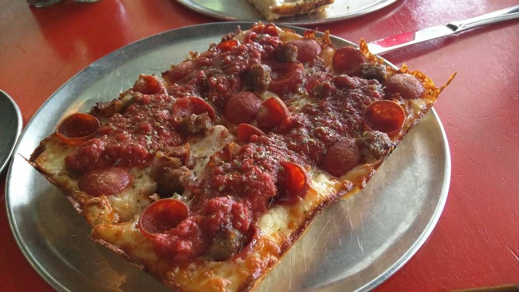 Via 313 Pizza | restaurant | 6705 US-290, Austin, TX 78735, USA | 5125848084 OR +1 512-584-8084