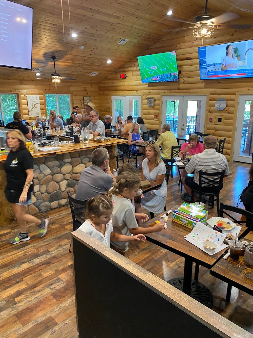 The Fire Pit at Wildwood Cove | restaurant | 6820 County Rd 373, Eucha, OK 74342, USA | 9184354054 OR +1 918-435-4054