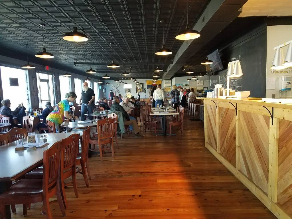 Rail Line Brewing | restaurant | 301 N Main St, Simpsonville, SC 29681, USA | 8649627175 OR +1 864-962-7175