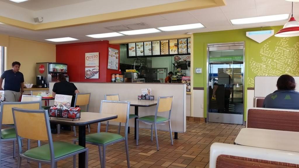 Del Taco | meal takeaway | 15353 Chatsworth St, Mission Hills, CA 91345, USA | 8183619390 OR +1 818-361-9390