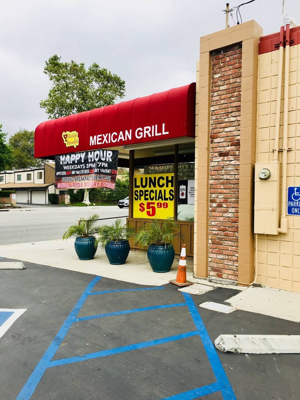 Micheladas Mexican Grill | restaurant | 18236 Soledad Canyon Rd, Santa Clarita, CA 91387, USA | 6613605407 OR +1 661-360-5407