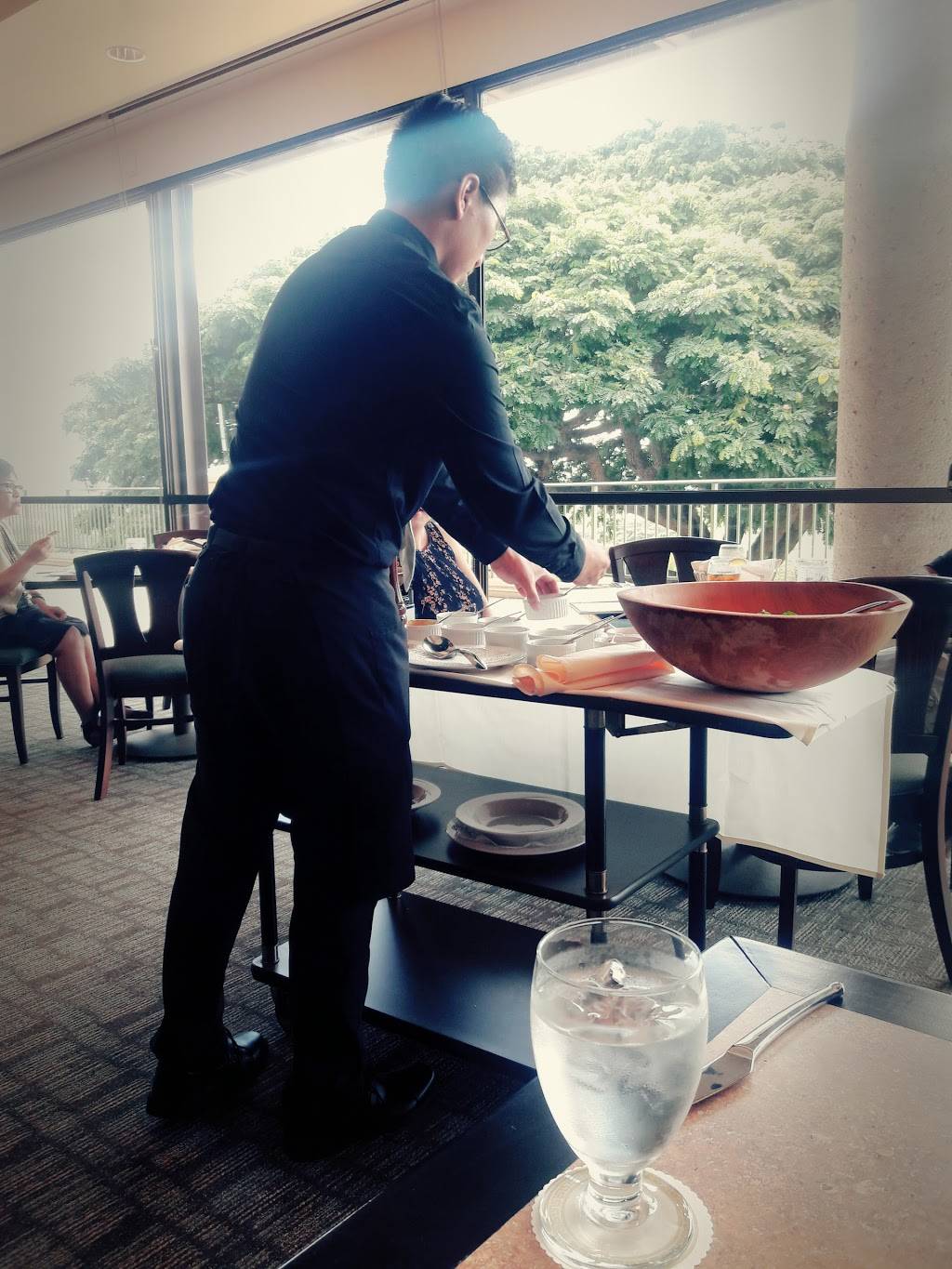 The Pearl | restaurant | 96-045 Ala `Ike, Pearl City, HI 96782, USA | 8084550475 OR +1 808-455-0475