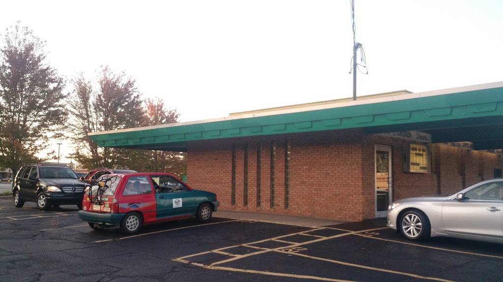 Skyway Drive-In | restaurant | 951 East Turkeyfoot Lake Road, Akron, OH 44312, USA | 3308969350 OR +1 330-896-9350