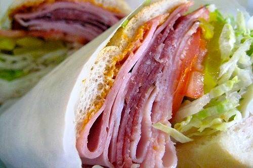 Daves Chillin-n-Grillin | meal takeaway | 5715 N Figueroa St #102, Los Angeles, CA 90042, USA | 3234900988 OR +1 323-490-0988