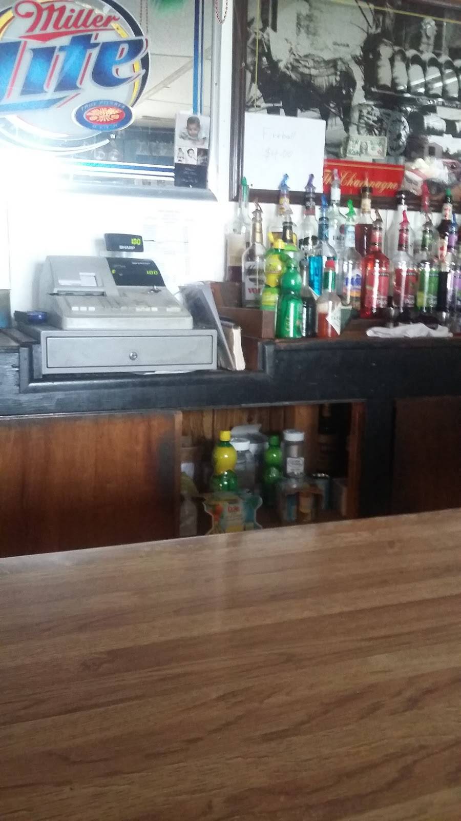 Noes Bar & Grill | restaurant | 101 S Madison Ave, Ottumwa, IA 52501, USA | 6416829232 OR +1 641-682-9232