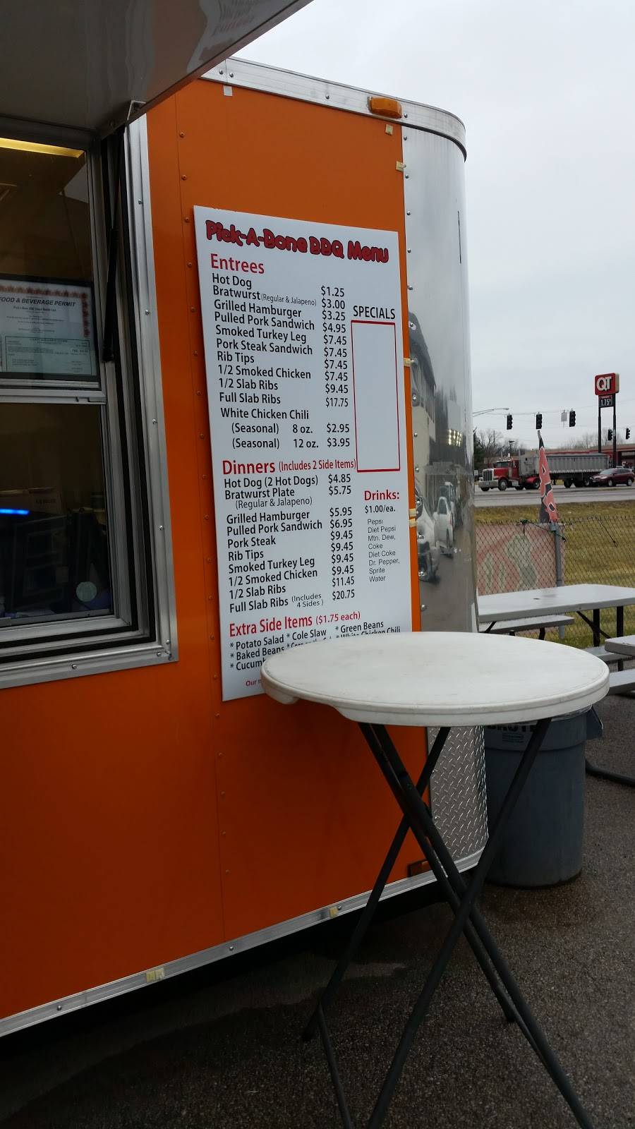 Pick-a-Bone BBq | restaurant | 104 Schneider Dr, Fenton, MO 63026, USA | 3147247631 OR +1 314-724-7631