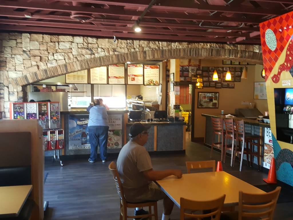 Me-n-Eds Pizzeria | restaurant | 846 W Pacheco Blvd, Los Banos, CA 93635, USA | 2098261056 OR +1 209-826-1056