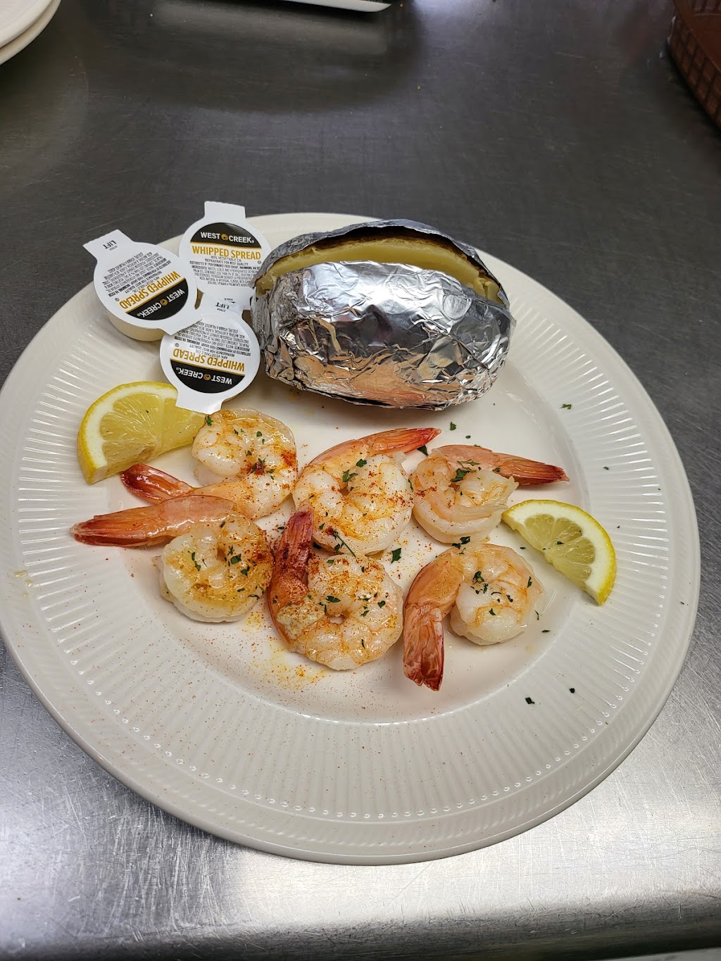 222 Ale House | restaurant | 222 W Main St, Tiskilwa, IL 61368, USA | 8156464773 OR +1 815-646-4773