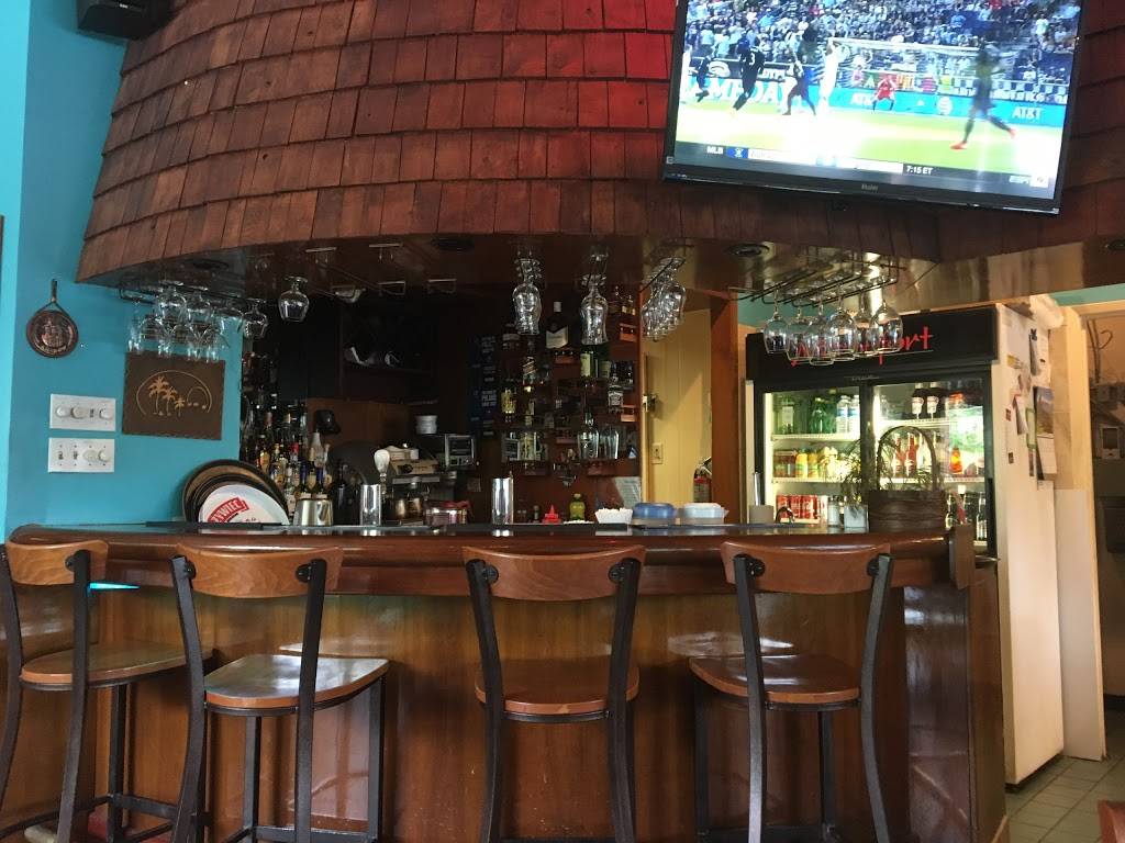 Montfort Restaurant | restaurant | 60 Dundas St E #1, Mississauga, ON L5A 1W4, Canada | 9059491447 OR +1 905-949-1447