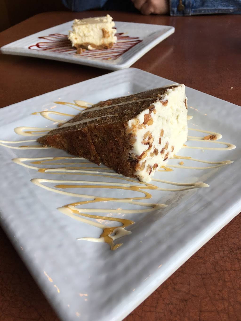 Antoinettes Casual Dining | restaurant | 18 W Mill St, Plymouth, WI 53073, USA | 9208922161 OR +1 920-892-2161