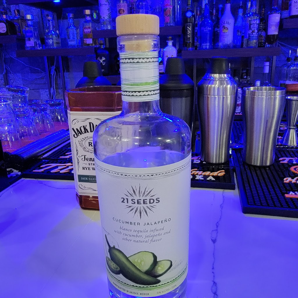 Bourbon In the Bay | restaurant | 5321 Central Ave, Hot Springs, AR 71913, USA | 5015205522 OR +1 501-520-5522