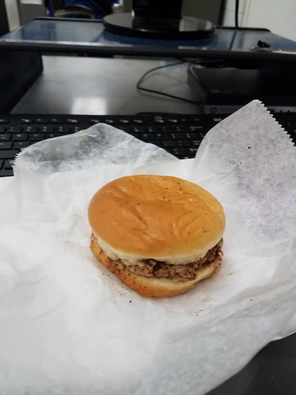 Cawthon Barbecue | restaurant | 5253 McCaney Mill Rd, Huron, TN 38345, United States | 7319670718 OR +1 731-967-0718