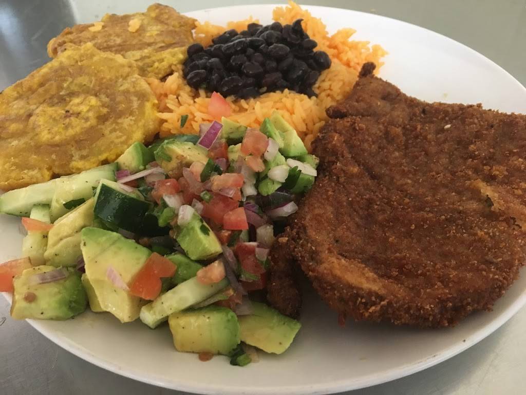 La Fonda | restaurant | 7 Neponset St, Worcester, MA 01606, USA | 7746159069 OR +1 774-615-9069