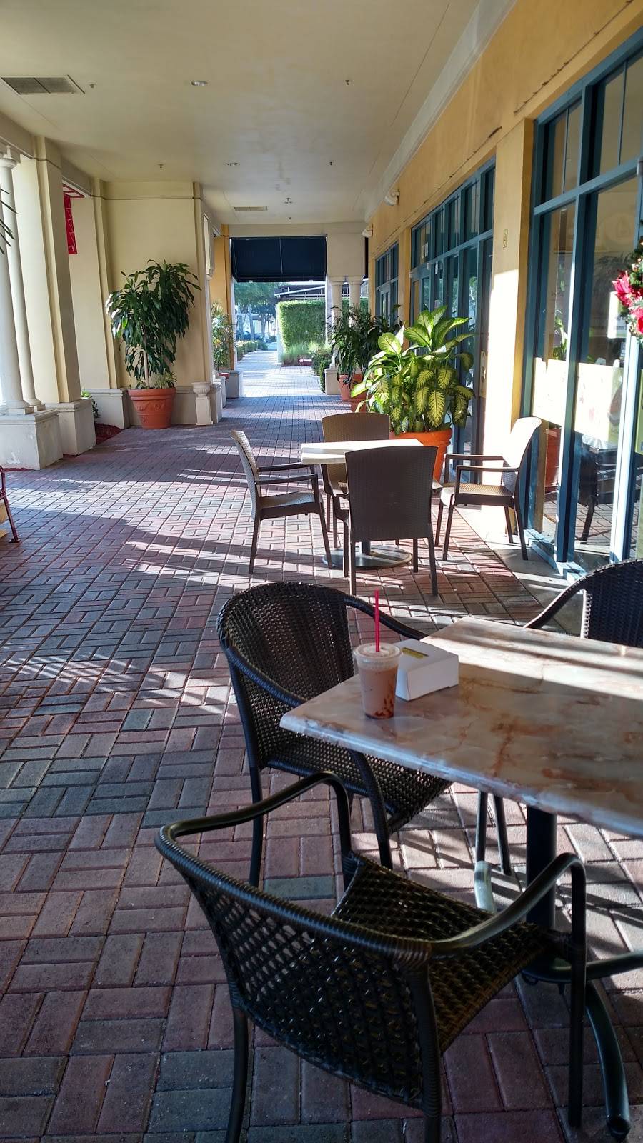 Crocante Cafe & Gourmet Bakery | bakery | 2708 N University Dr, Coral Springs, FL 33065, USA | 9543414416 OR +1 954-341-4416