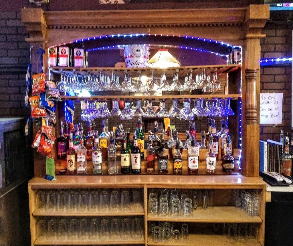 18 Main Street Bar & Grill | restaurant | 18 S Main St, New Castle, KY 40050, USA | 5028454555 OR +1 502-845-4555