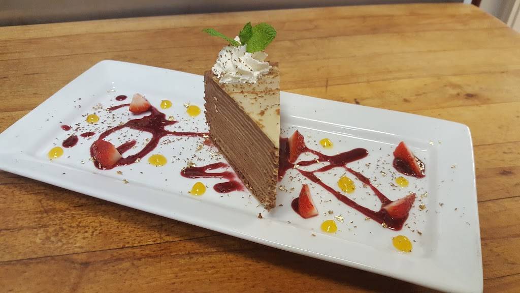 Toms Place | restaurant | 17107 US-51, De Soto, IL 62924, USA | 6188673033 OR +1 618-867-3033