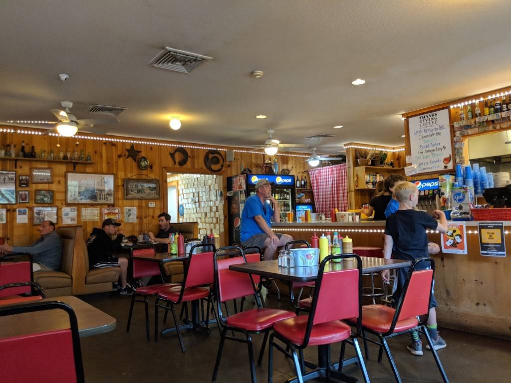 Hamburger Ranch and BBQ | restaurant | 31195 N Redwood Hwy, Cloverdale, CA 95425, USA | 7078945616 OR +1 707-894-5616