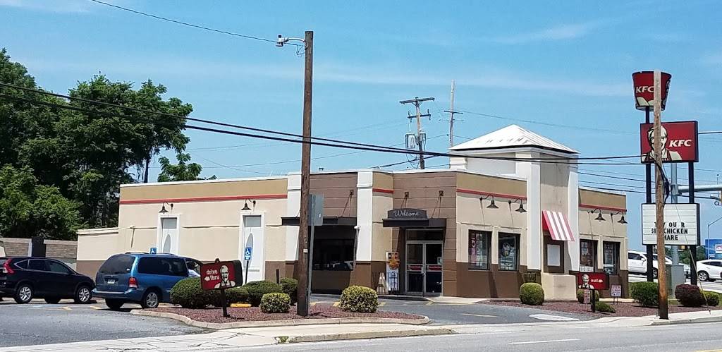 KFC | restaurant | 313 Lowther St, Lemoyne, PA 17043, USA | 7177747213 OR +1 717-774-7213