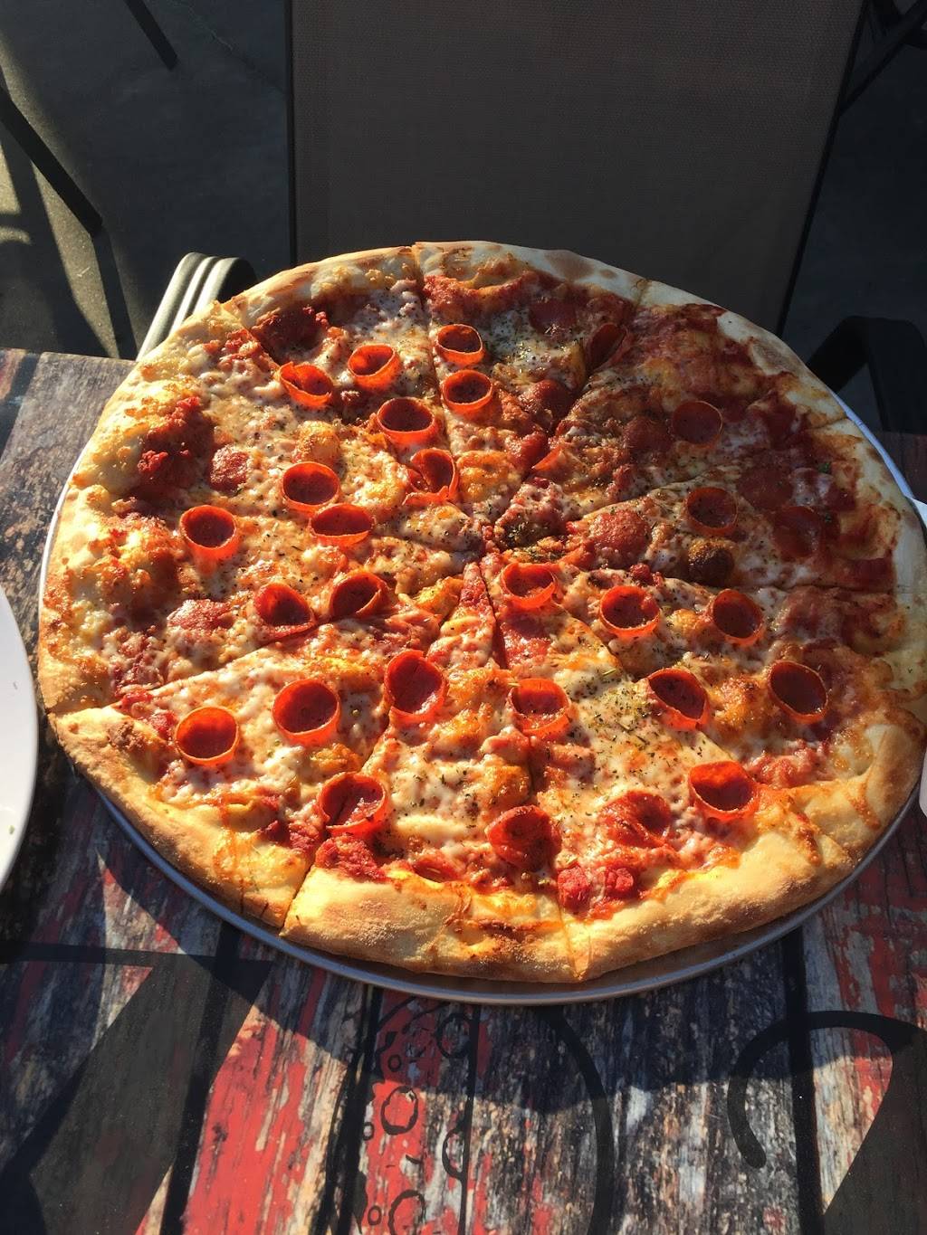 702 Pizza & Brew | restaurant | 3901 Dick Pond Rd, Myrtle Beach, SC 29588, USA | 8432156093 OR +1 843-215-6093