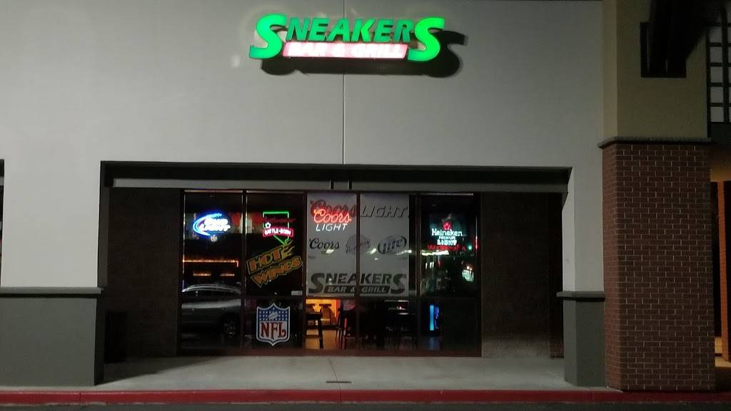 Sneakers Bar & Grill | restaurant | 1380 Disc Dr, Sparks, NV 89436, USA | 7756267222 OR +1 775-626-7222