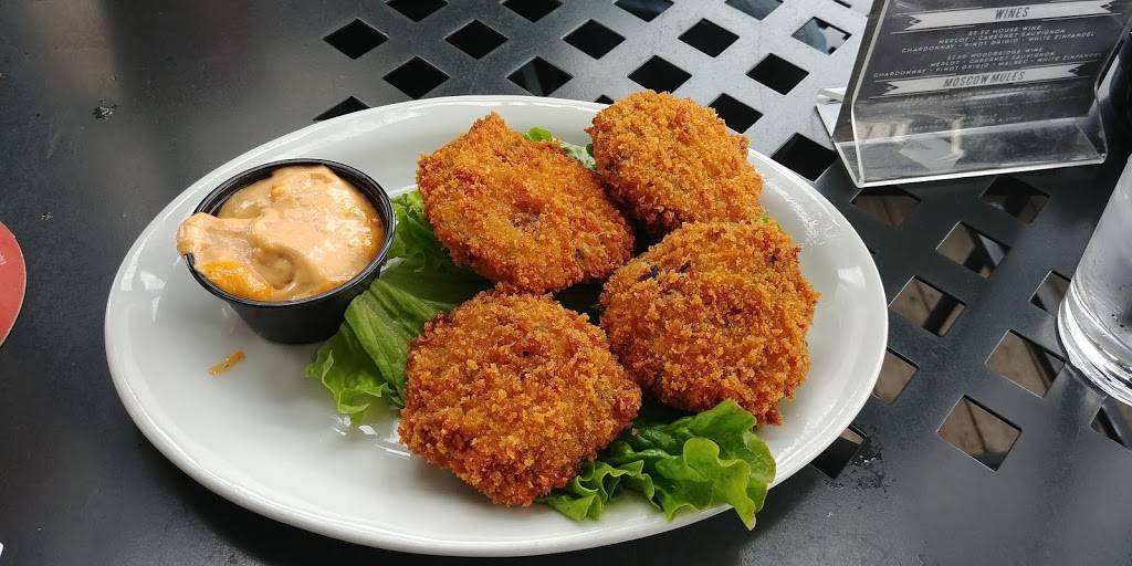 The Irish Rover Pub | restaurant | 54 S Broadway, Denver, CO 80209, USA | 3032824643 OR +1 303-282-4643