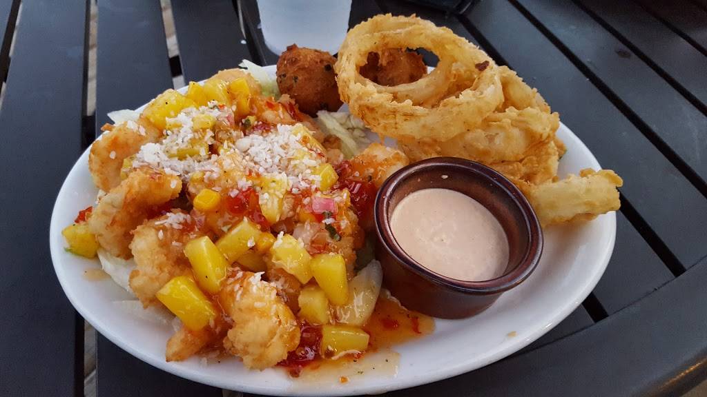 Backwater Fins | restaurant | 13982 W Ozello Trail, Crystal River, FL 34429, USA | 3527946000 OR +1 352-794-6000