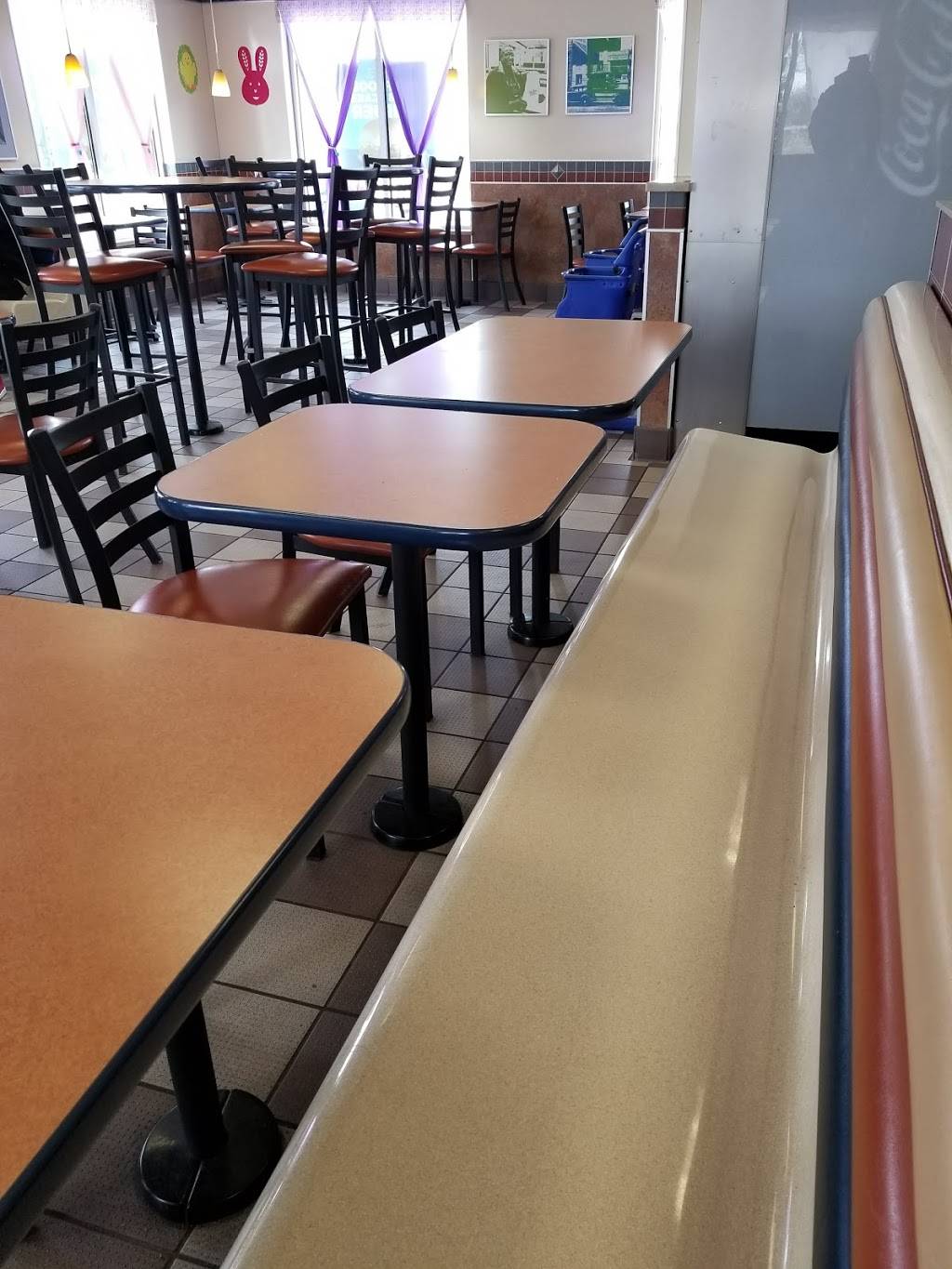 White Castle | restaurant | 7921 Indianapolis Blvd, Hammond, IN 46324, USA | 2198441296 OR +1 219-844-1296