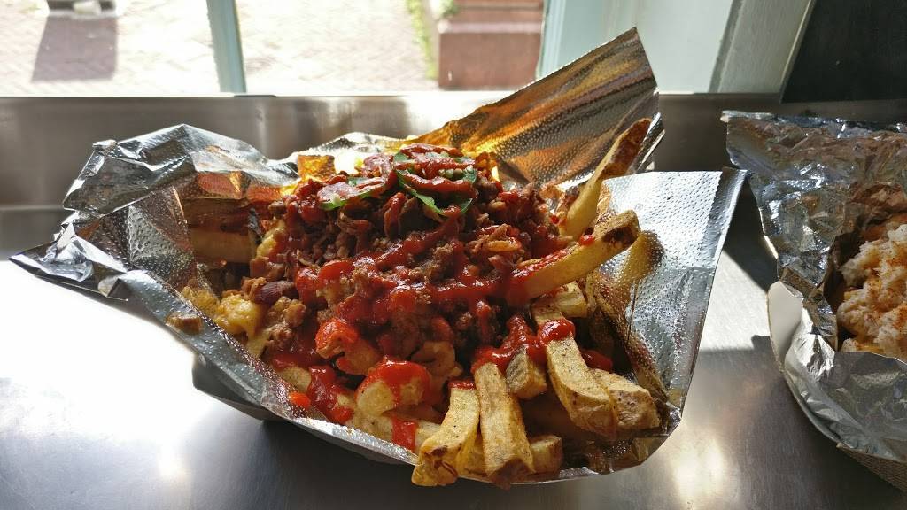 Stuggys | meal takeaway | 809 S Broadway, Baltimore, MD 21231, USA | 4103270228 OR +1 410-327-0228