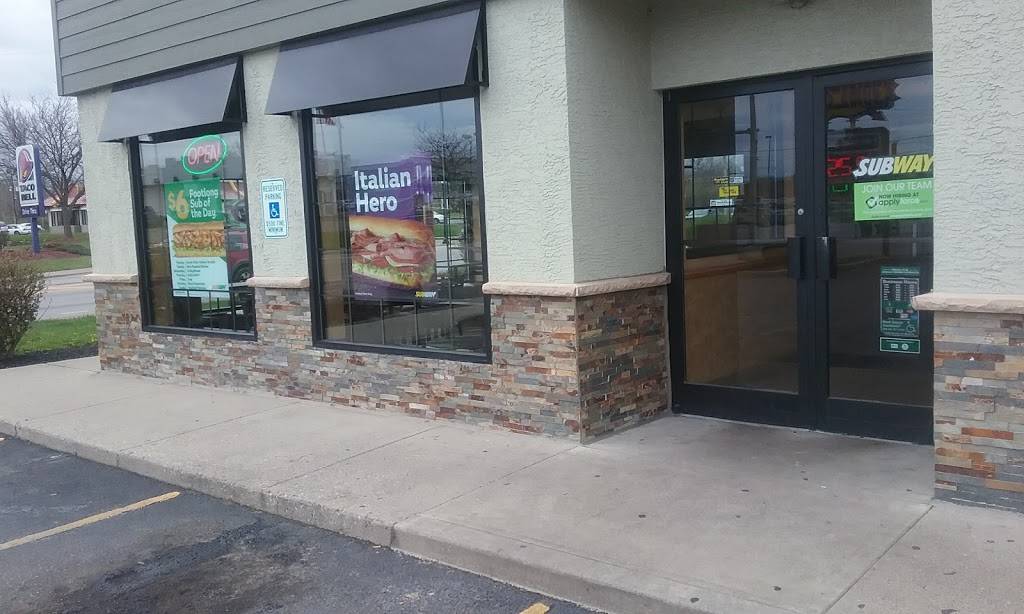 Subway Restaurants | restaurant | 1556 W Broad St, Columbus, OH 43222, USA | 6142728339 OR +1 614-272-8339