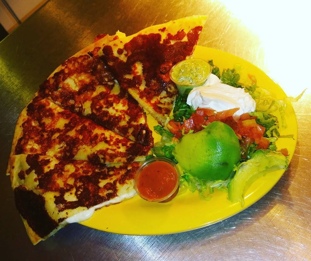 Capital Cantina & Off Track Betting | restaurant | 1486 Hawthorne Ave SE, Salem, OR 97301, USA | 9717074916 OR +1 971-707-4916