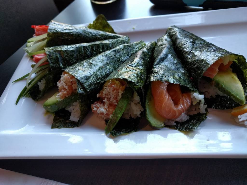 Maple Sushi | restaurant | 30 Disera Dr #110, Thornhill, ON L4J 0A7, Canada | 9057092238 OR +1 905-709-2238