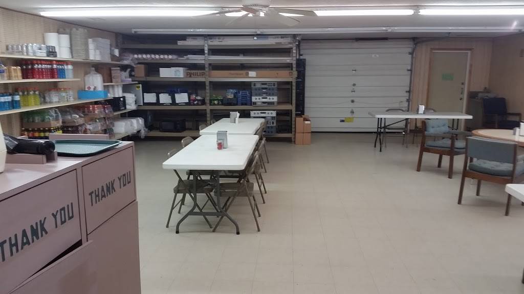 Gnaw Mart | restaurant | 4947 State Rd 46, Nashville, IN 47448, USA | 8129884116 OR +1 812-988-4116