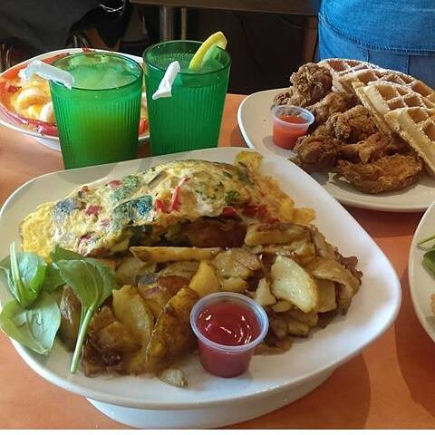 Ms Esthers Breakfast | restaurant | 6053 Ogontz Ave, Philadelphia, PA 19141, USA | 2155483725 OR +1 215-548-3725