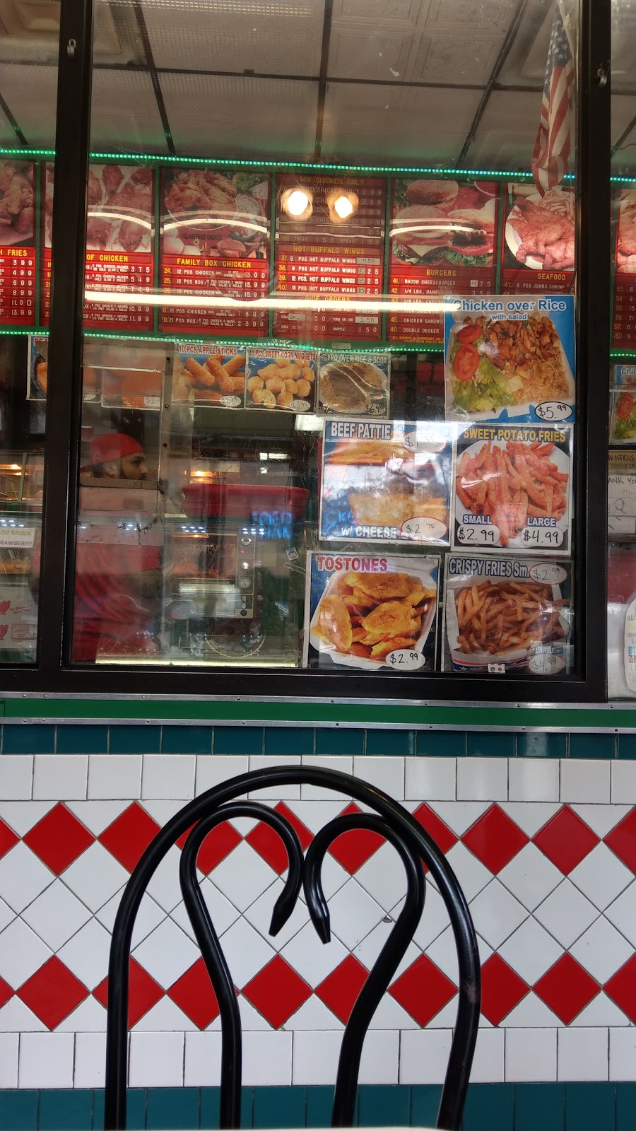 Village Chicken & Burger | restaurant | 1739 Amsterdam Ave, New York, NY 10031, USA | 2122811060 OR +1 212-281-1060