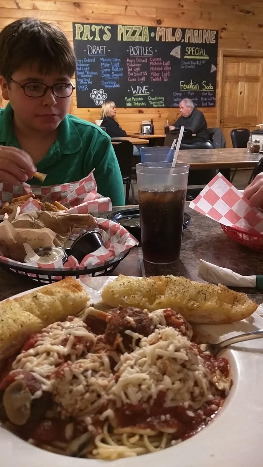 Pats Pizza Milo | restaurant | 20 Park St, Milo, ME 04463, USA | 2079432006 OR +1 207-943-2006