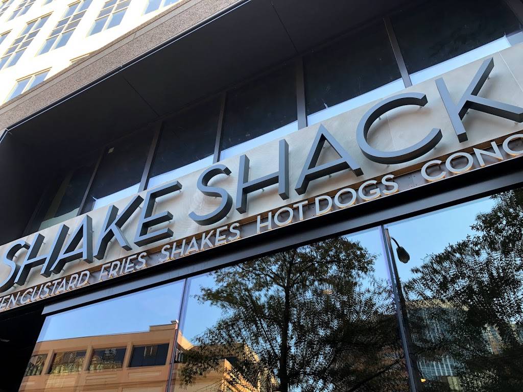 Shake Shack | restaurant | 4201 Wilson Blvd Suite 0180, Arlington, VA 22203, USA | 5716201323 OR +1 571-620-1323