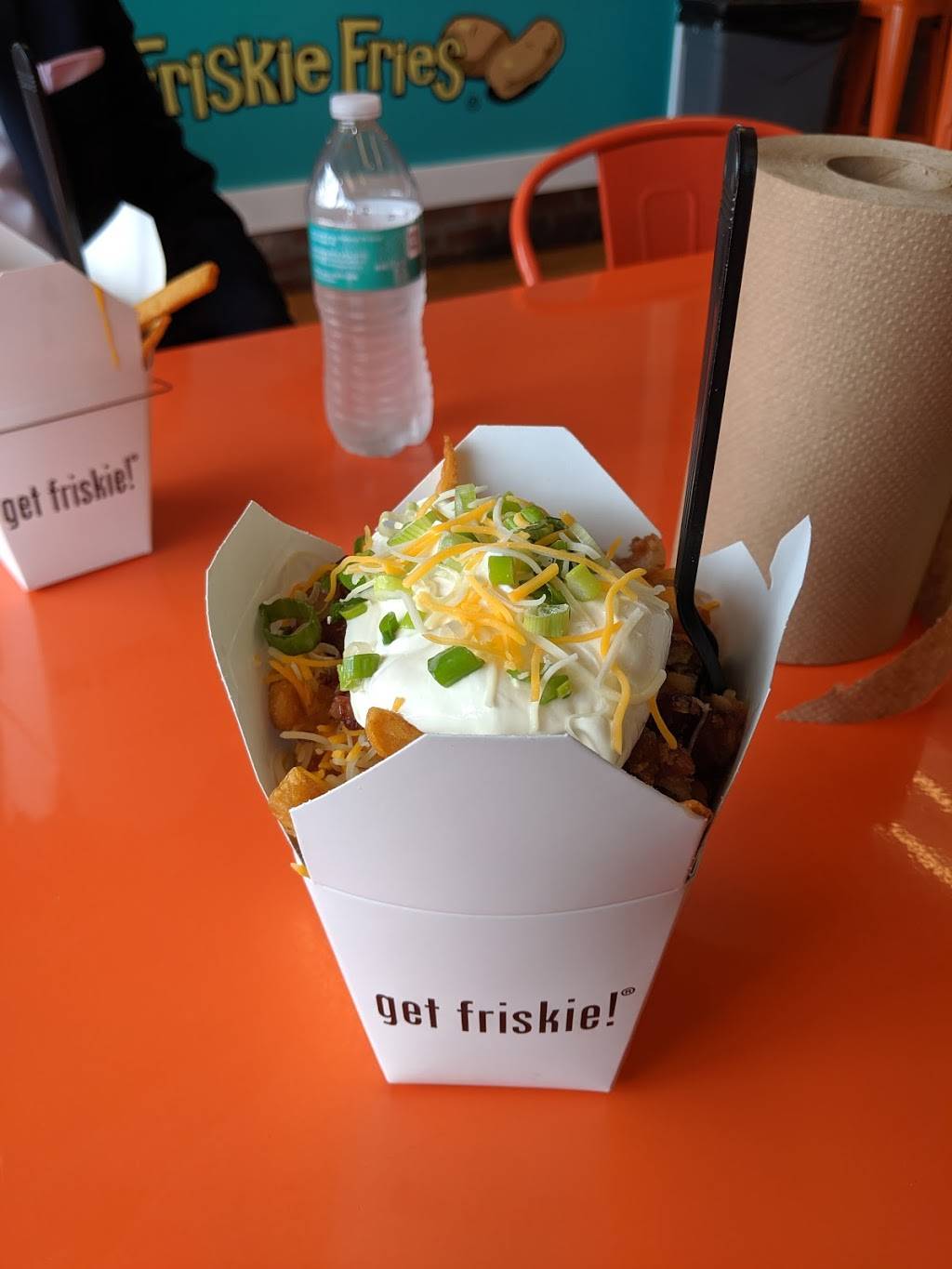 Friskie Fries Barrington | restaurant | 186 County Rd, Barrington, RI 02806, USA | 4012890054 OR +1 401-289-0054