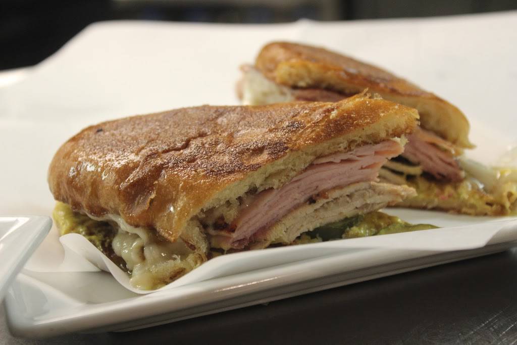 BrewRiver Creole Kitchen | restaurant | 4632 Eastern Ave, Cincinnati, OH 45226, USA | 5138612484 OR +1 513-861-2484