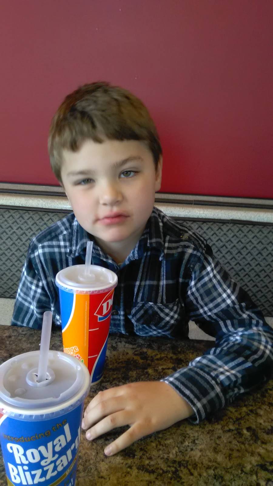 Dairy Queen Grill & Chill | restaurant | 678 N Henderson St, Galesburg, IL 61401, USA | 3093421981 OR +1 309-342-1981