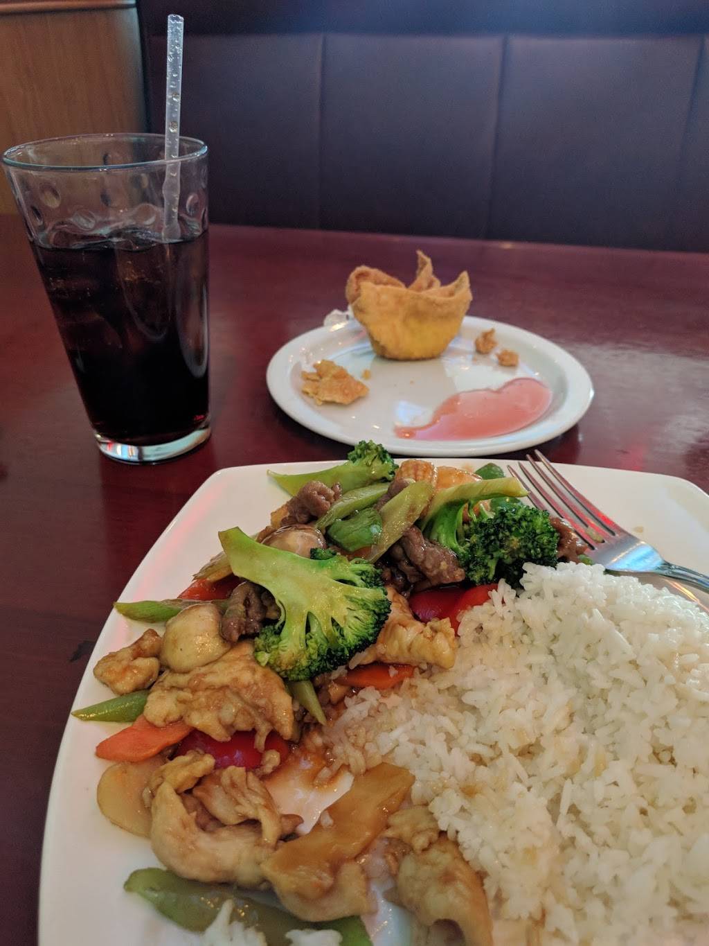 Grand Wok | restaurant | 15810 Shawnee Mission Pkwy, Shawnee, KS 66217, USA | 9132688668 OR +1 913-268-8668