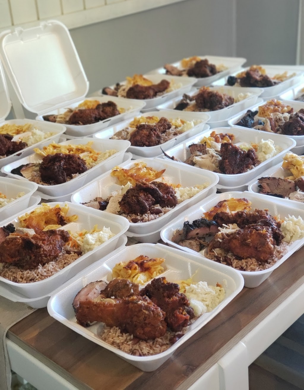 Kingstons kitchen | restaurant | Figwood Ln, Pine Hills, FL 32808, USA | 3213432116 OR +1 321-343-2116