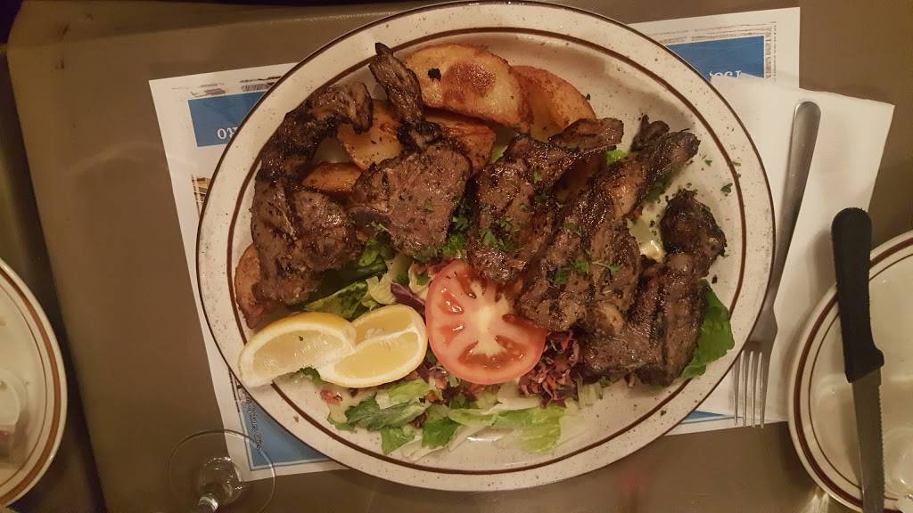 Restaurant Brochetterie le Chalet Grec | restaurant | 138 Rue Principale, Saint-Sauveur, QC J0R 1R6, Canada | 4502276612 OR +1 450-227-6612