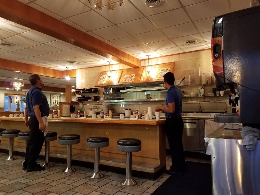 Oak Creek Diner | restaurant | 6874 South 13th Street, Oak Creek, WI 53154, USA | 4147628623 OR +1 414-762-8623